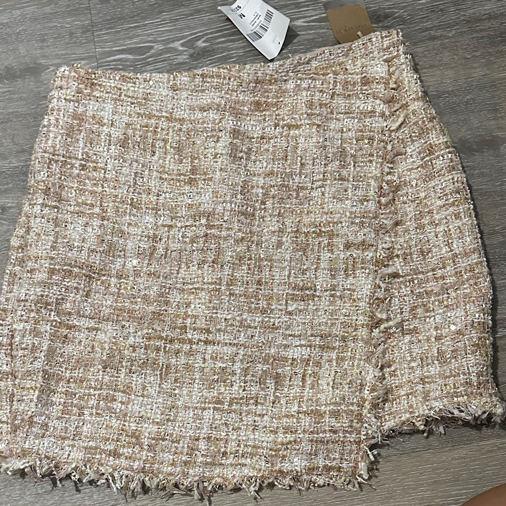 Forever 21 Tweed Mini Skirt in white and gold